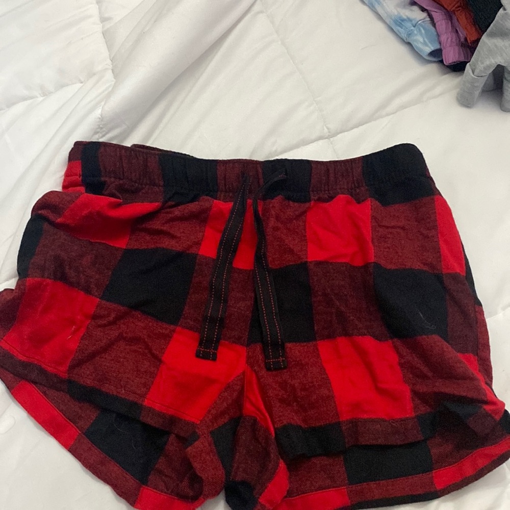 Plad Red Shorts Medium (Long)